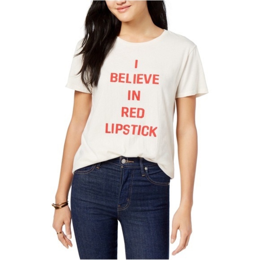 Bando I believe in Red Lipstick graphic tshirt